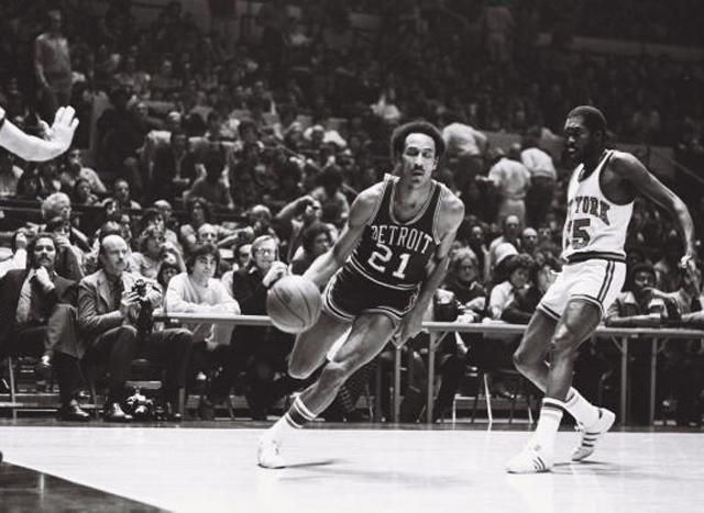 赛季中表现 赛季中表现