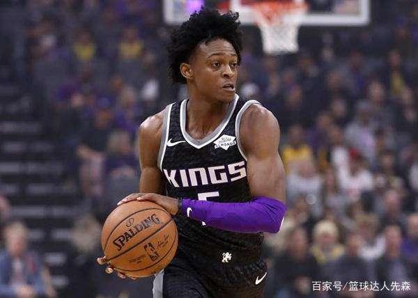 展现出他无 展现出他无