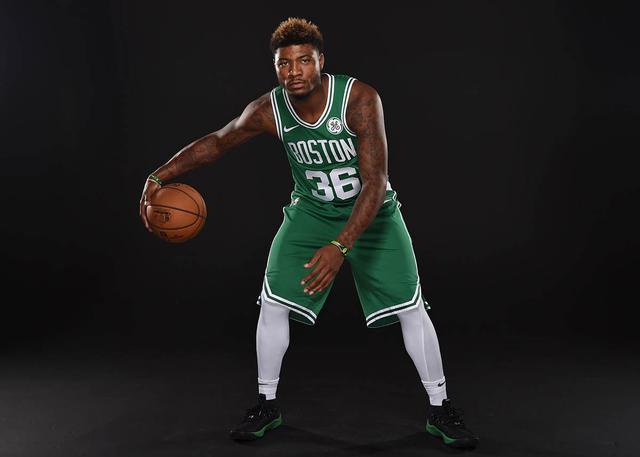 把变量交给 把变量交给